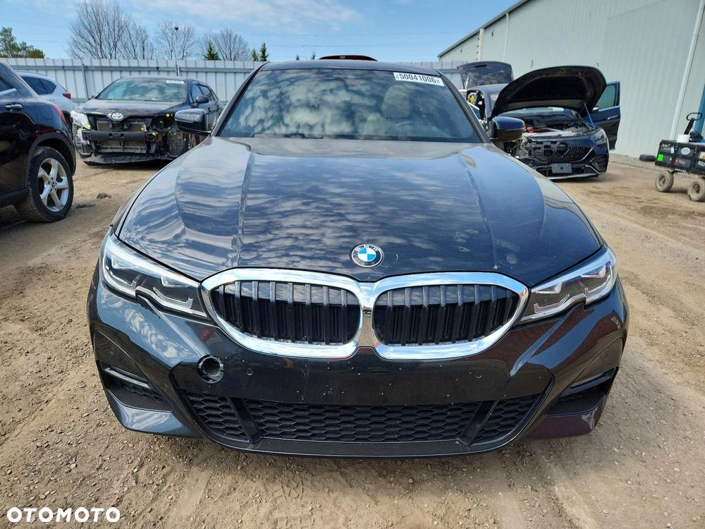 BMW Seria 3 330i xDrive M Sport - 5
