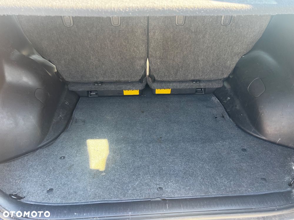 Toyota RAV4 2.0 VVT-i 4x4 - 19