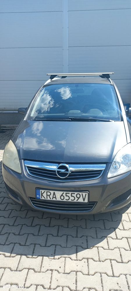 Opel Zafira 1.6 Essentia - 2