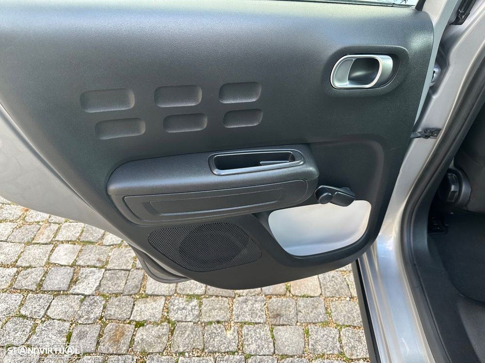 Citroën C3 1.2 PureTech Shine - 12