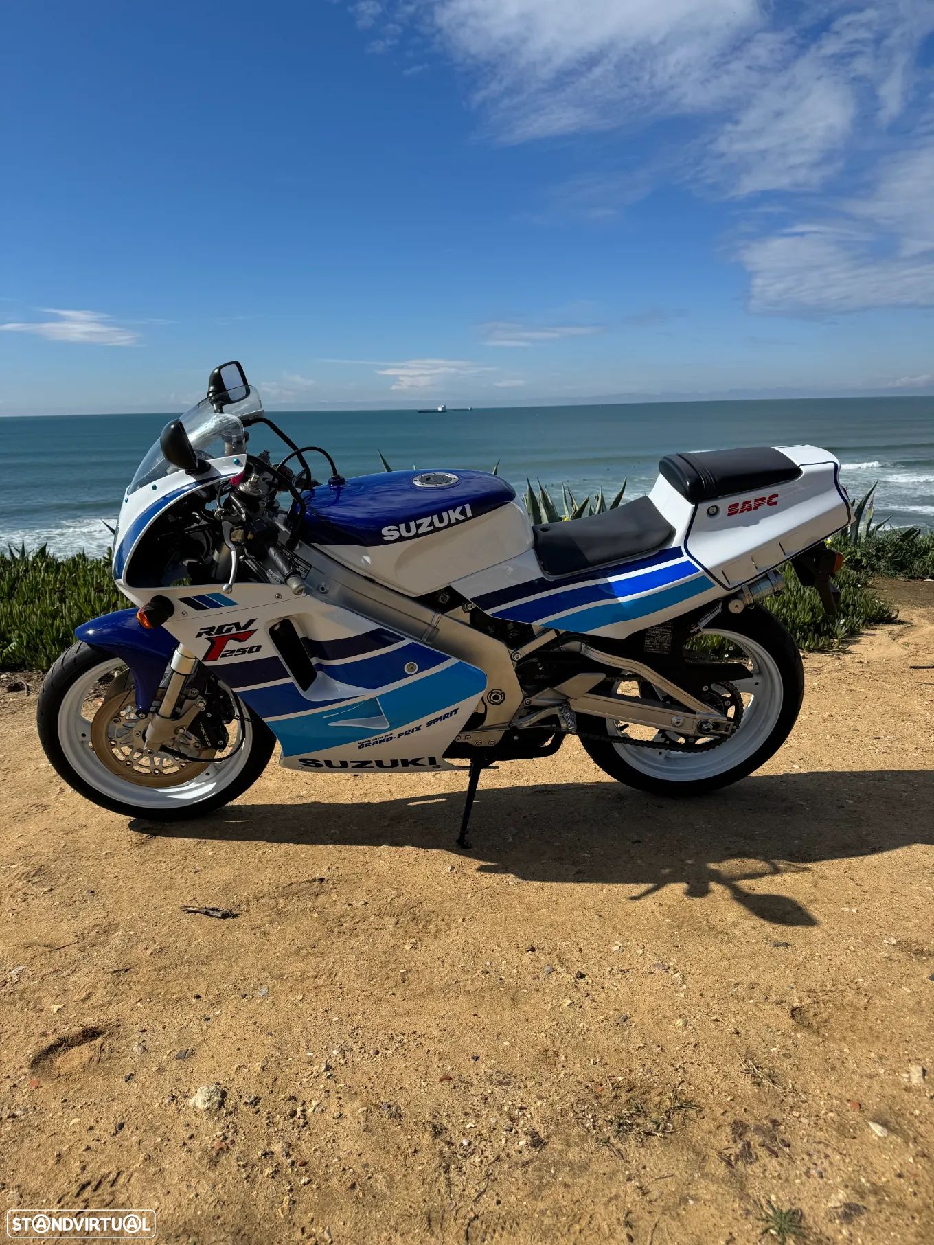 Suzuki RGV 250 - 1