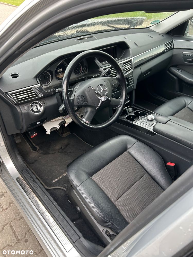 Mercedes-Benz Klasa E 250 CGI BlueEFFICIENCY Automatik Avantgarde - 14