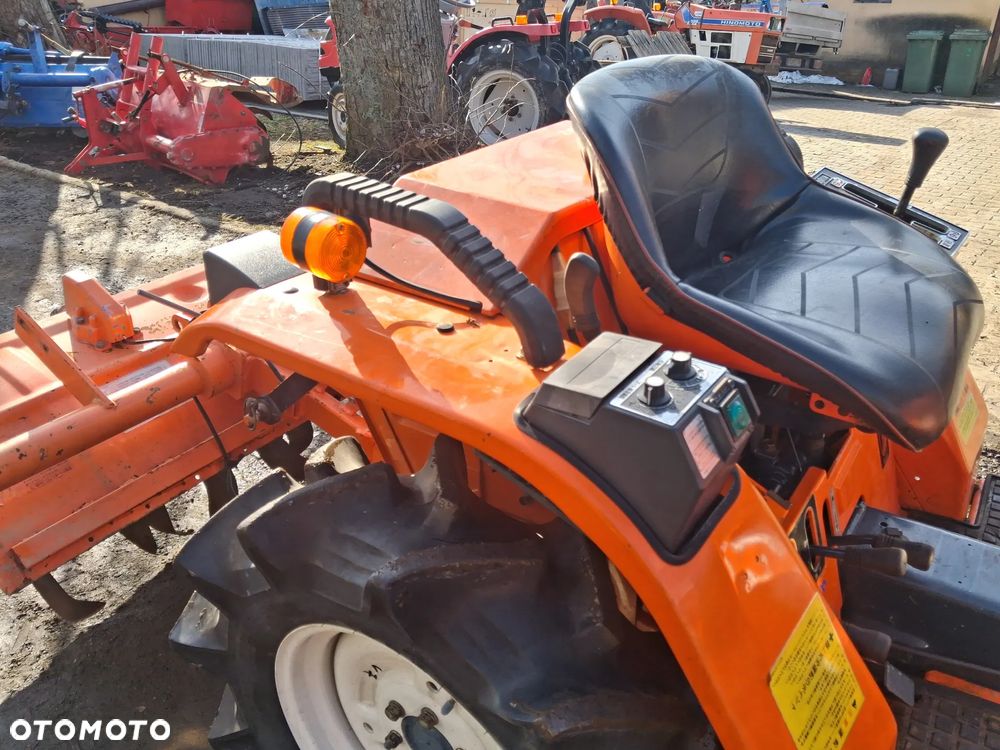 Kubota B1-14 - 5