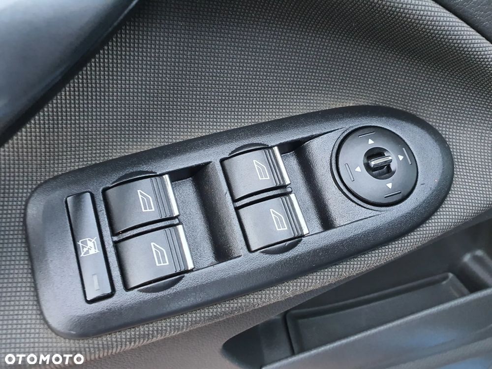 Ford Kuga 2.0 TDCi 4x4 Titanium - 17