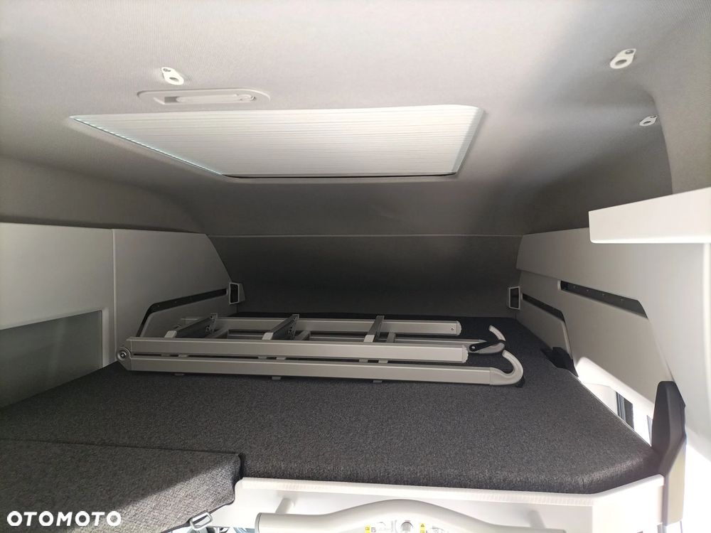 Volkswagen Grand California - 15