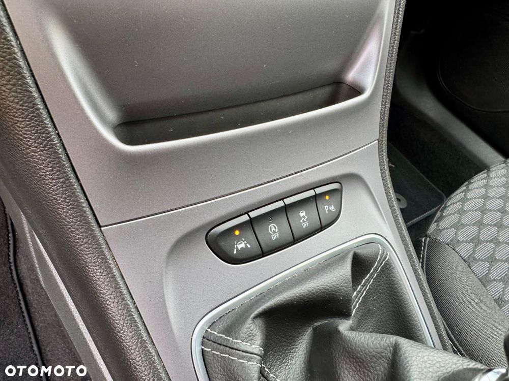 Opel Astra 1.4 Turbo Business - 21