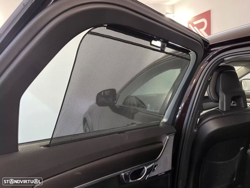 Volvo V90 Cross Country 2.0 D4 Plus AWD Geartronic - 22