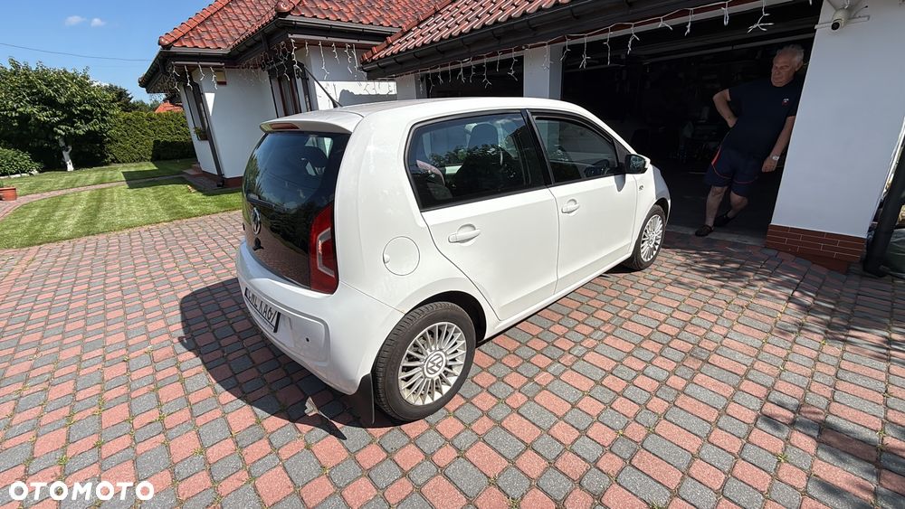 Volkswagen up! - 3