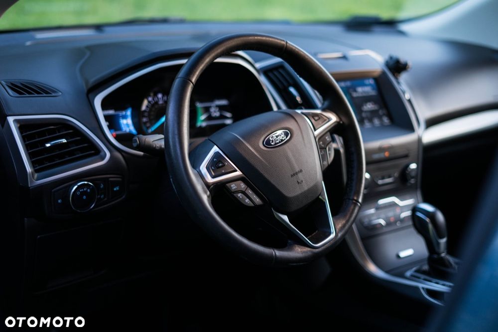 Ford Edge - 5