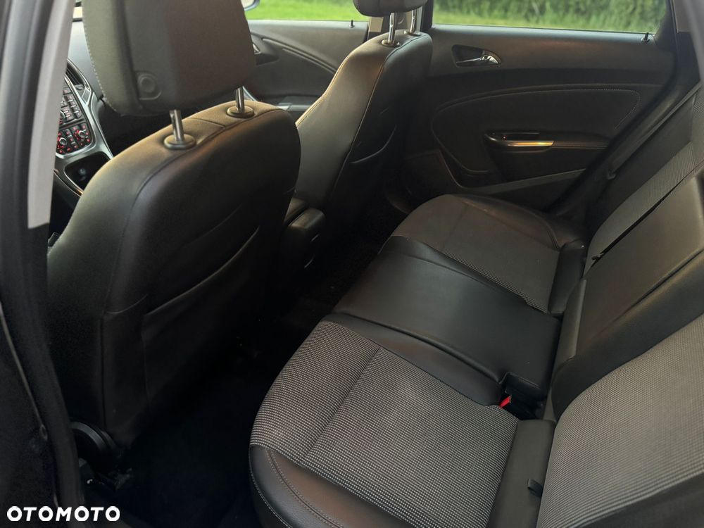 Opel Astra 2.0 CDTI Cosmo - 20