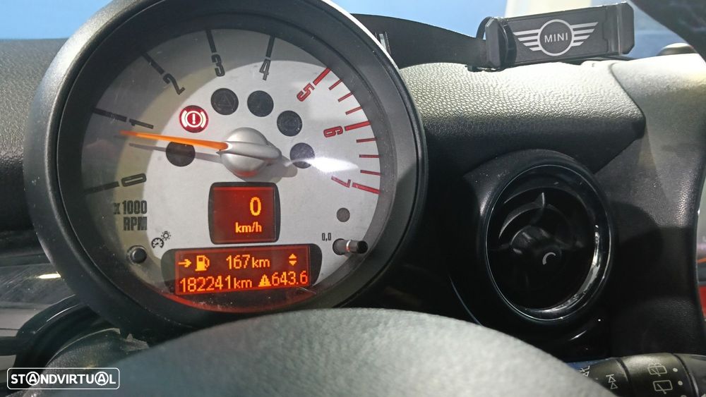 MINI 3 Portas Cooper D - 18