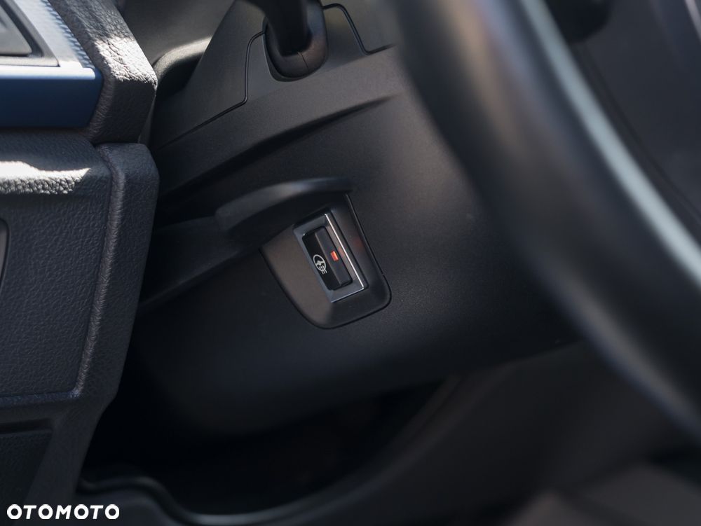 BMW Seria 1 118d M Sport Shadow - 16