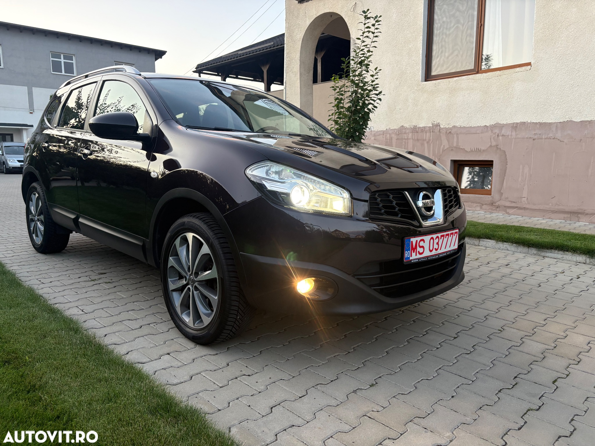 Nissan Qashqai+2 +2 2.0 "All Mode 4x4-i" Tekna - 4
