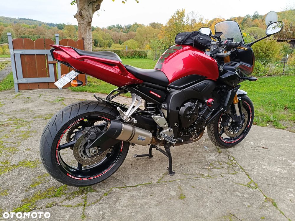 Yamaha FZ - 8