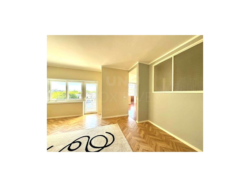 Apartamento T3+1 renovado para venda, na Rua São Dinis, Paranhos, P... - Grande imagem: 3/17