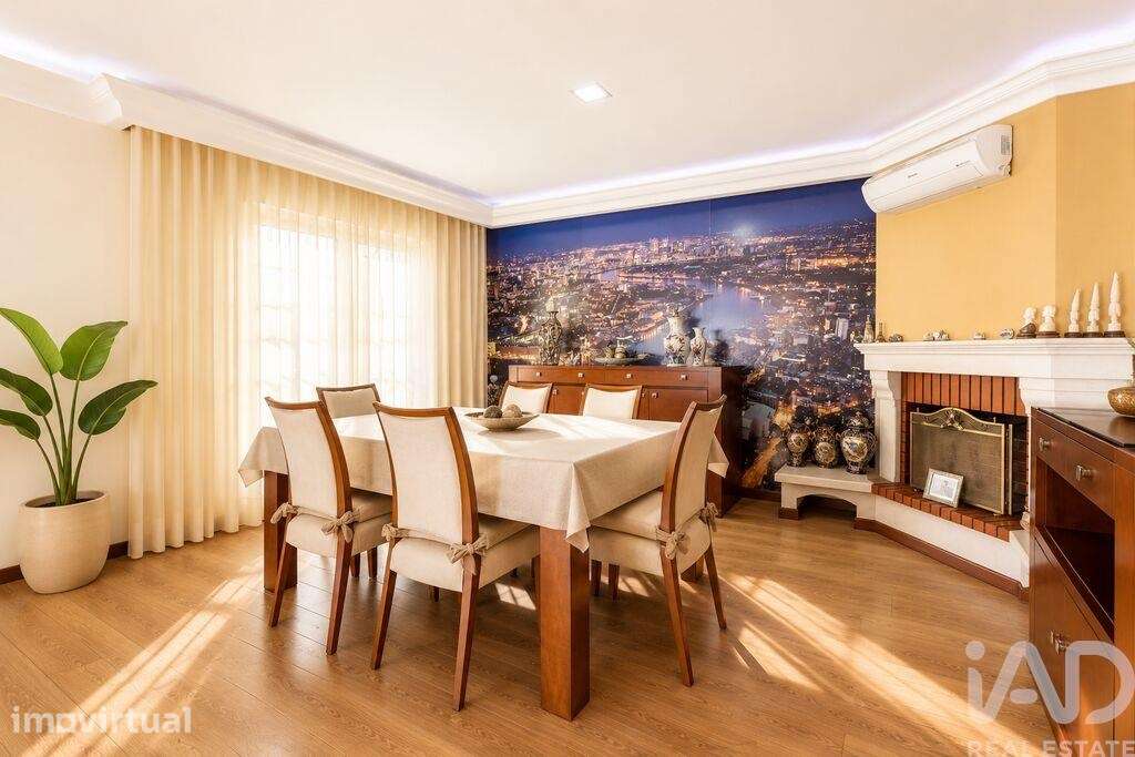 Casa / Villa T4 em Rio Maior de 264,00 m2 - Grande imagem: 3/26