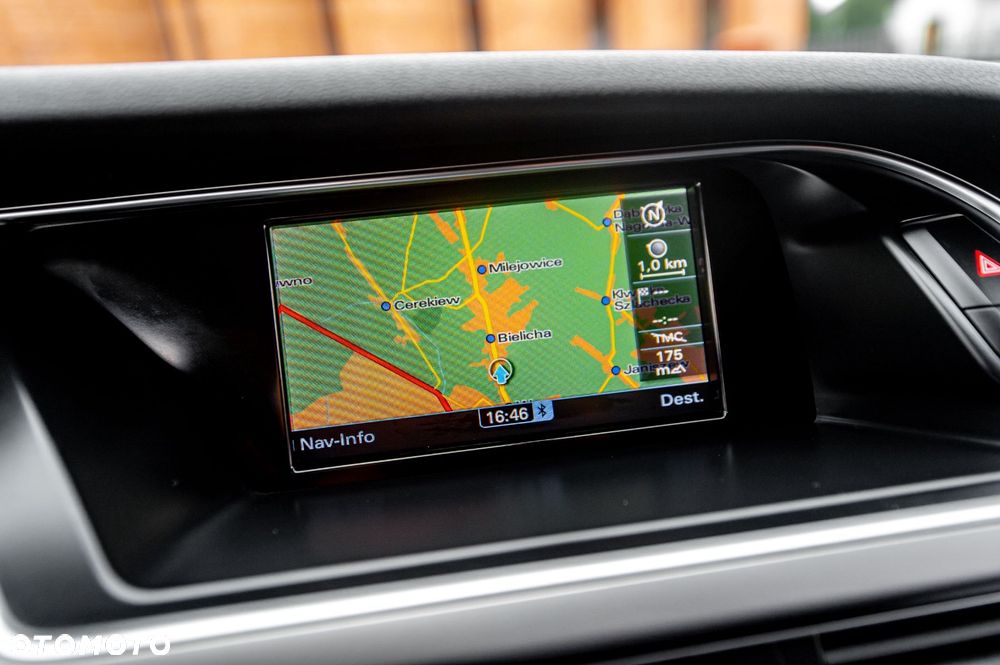 Audi A4 Avant 2.0 TFSI quattro S tronic S line Sportpaket - 28