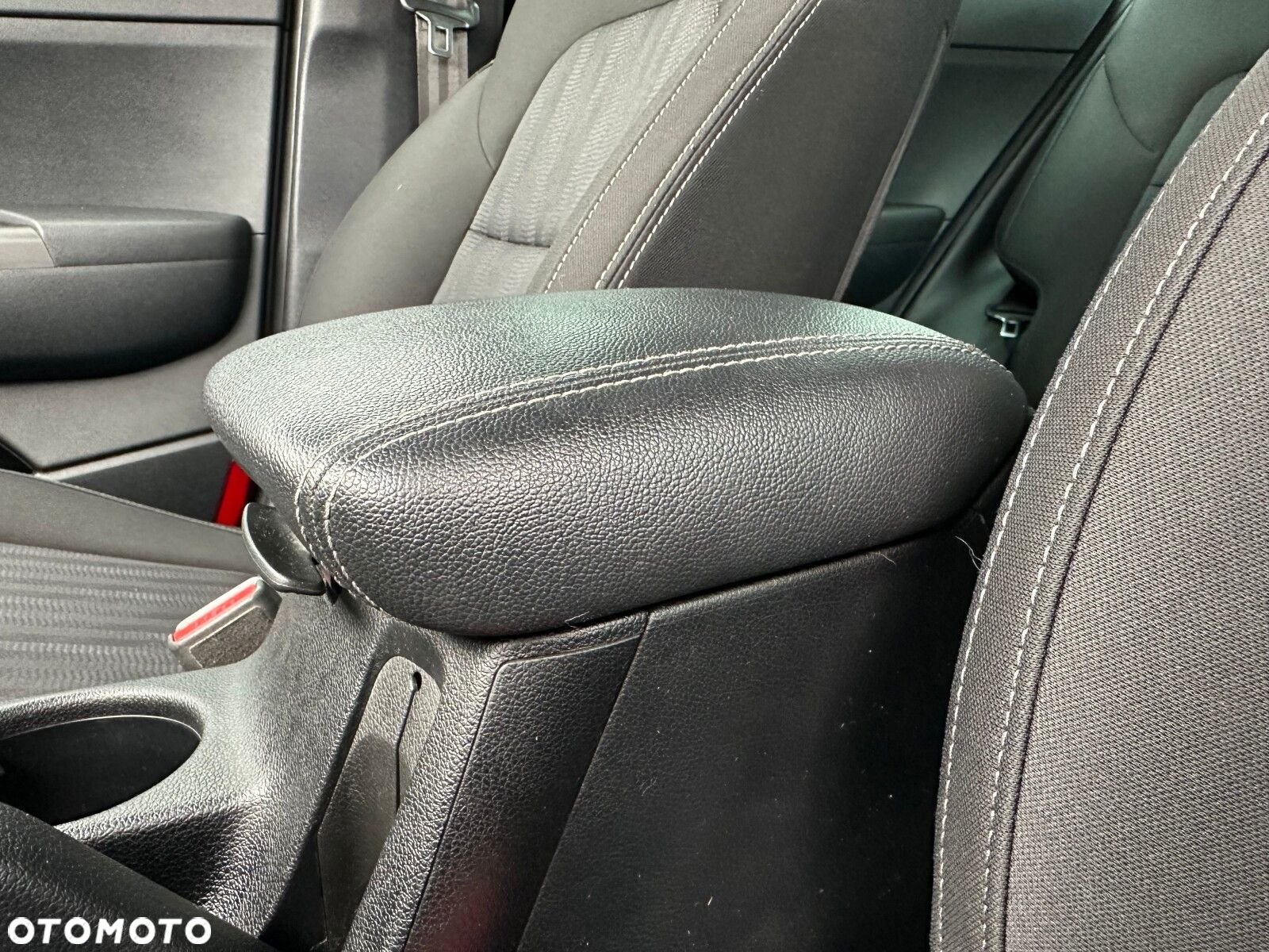 Kia Sportage 1.6 GDI M 2WD - 28
