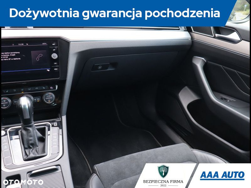 Volkswagen Passat - 9