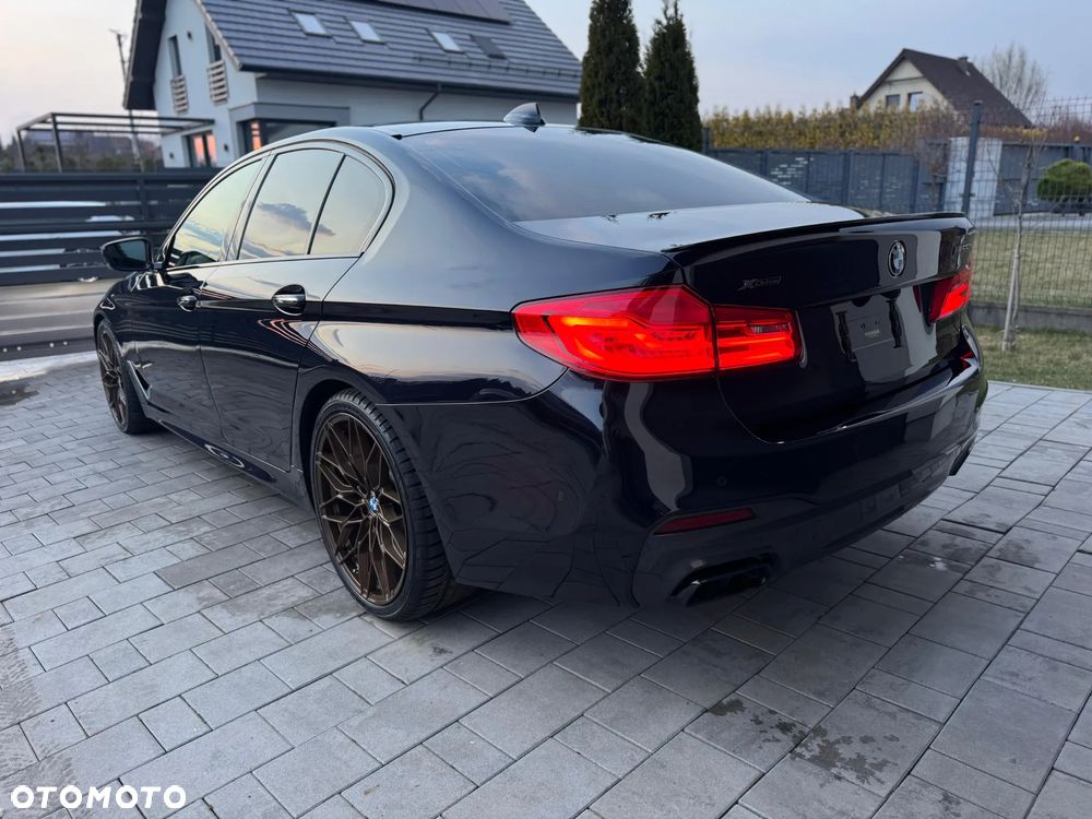 BMW Seria 5 M550i xDrive - 7