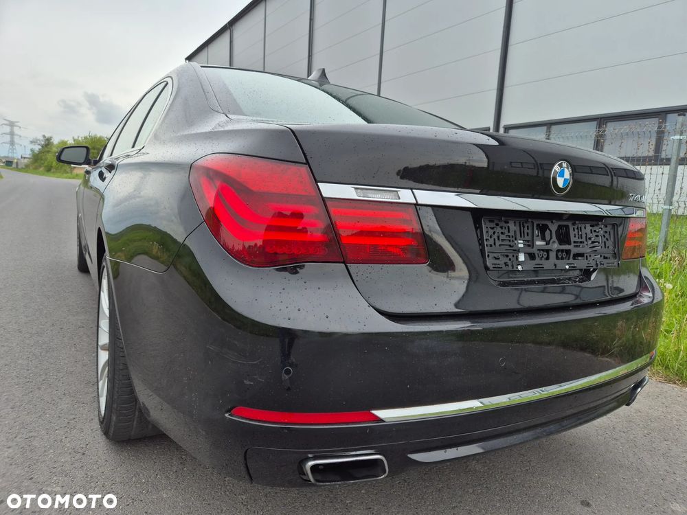 BMW Seria 7 740Li - 5