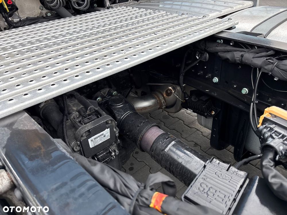 MAN TGX 18.470 4x2 BL SA - 11