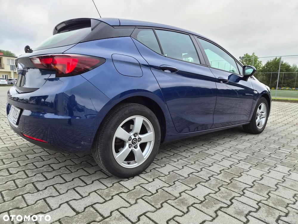 Opel Astra 1.2 T Edition S&S - 4