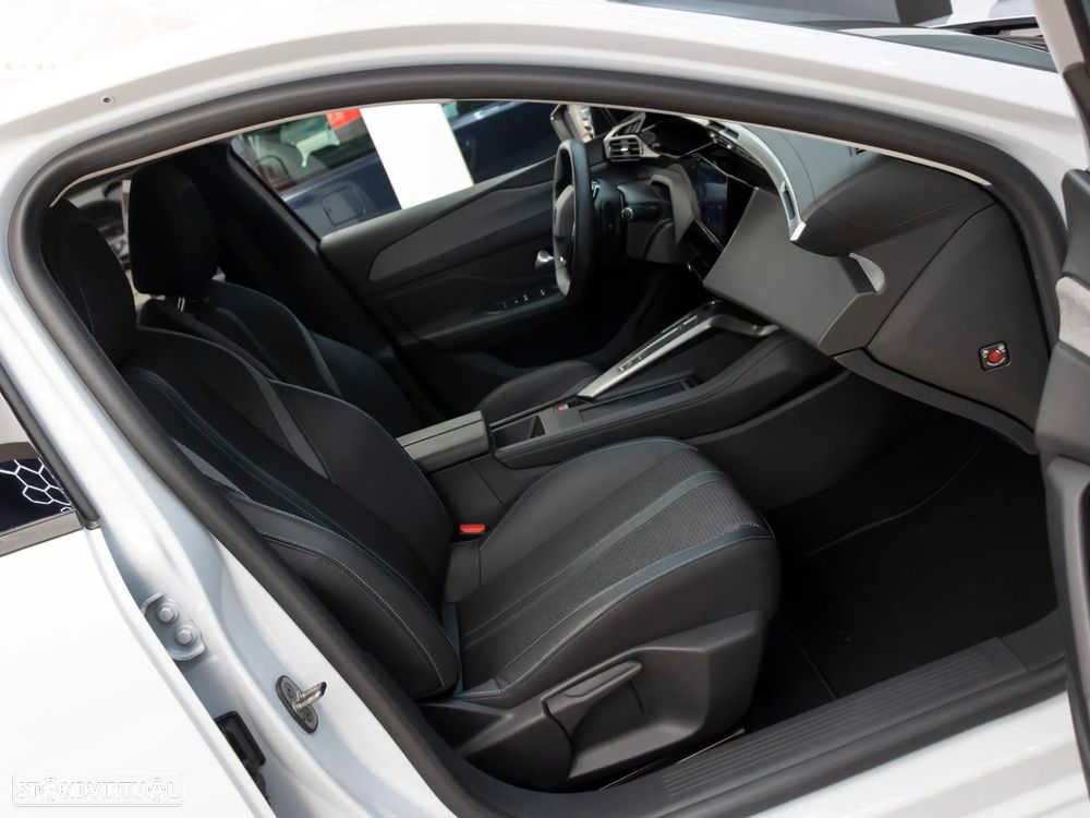 Peugeot 308 SW 1.5 BlueHDi Allure EAT8 - 13