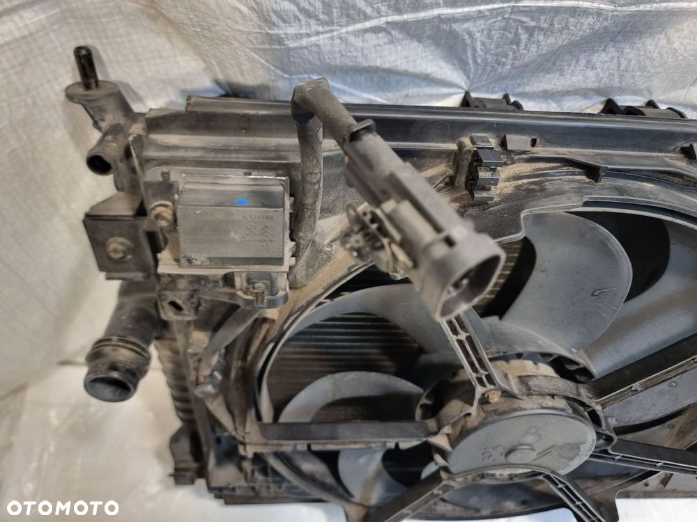 CHŁODNICE WENTYLATOR OPEL COMBO E 1,5 BLUEHDI  9809141780 9673999980 - 13