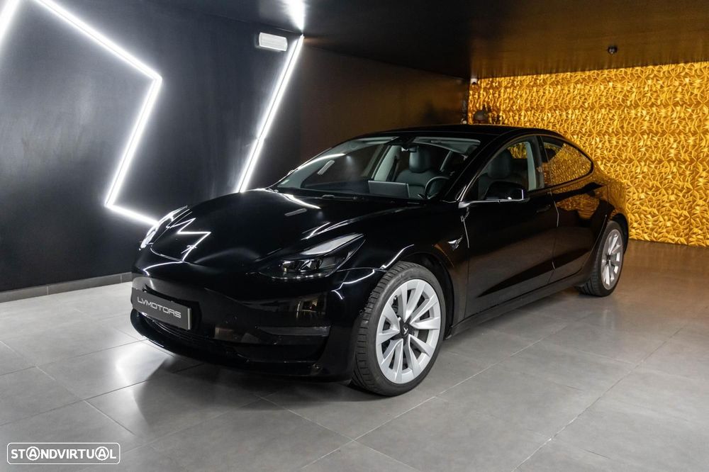 Tesla Model 3 - 10