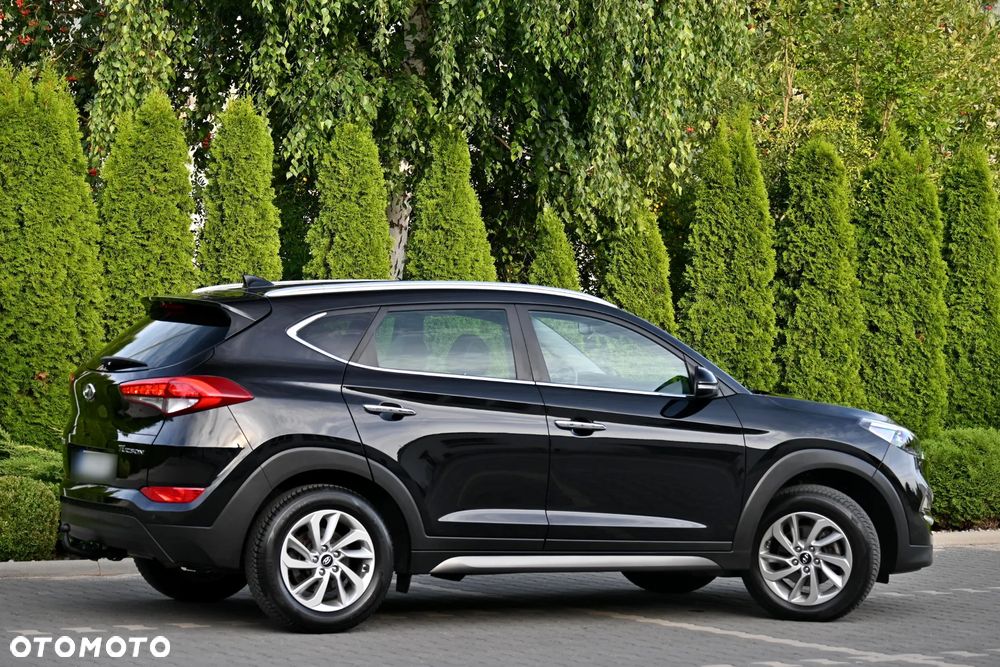 Hyundai Tucson 1.7 CRDI BlueDrive Comfort 2WD - 19