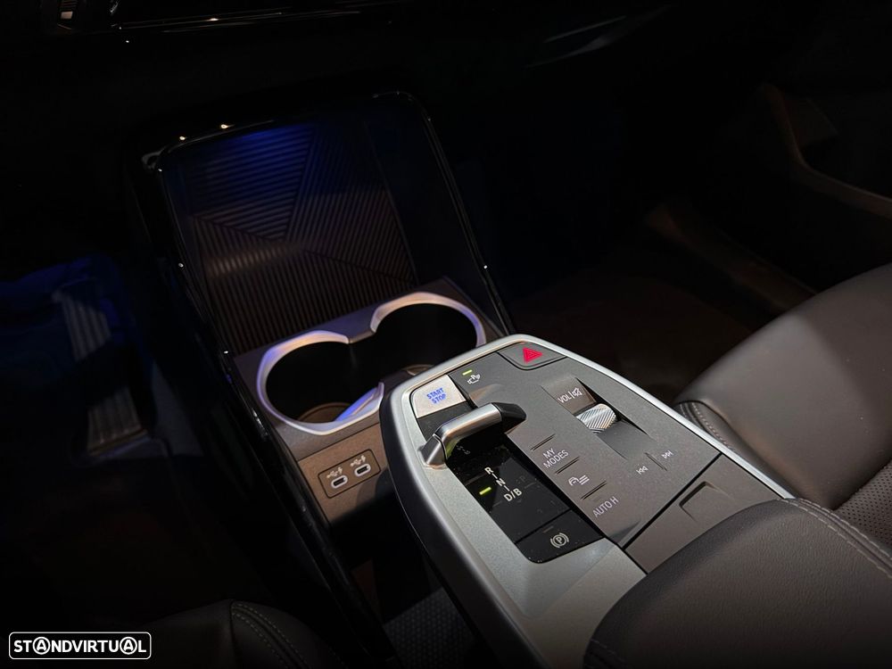 BMW iX1 eDrive20 xLine - 29