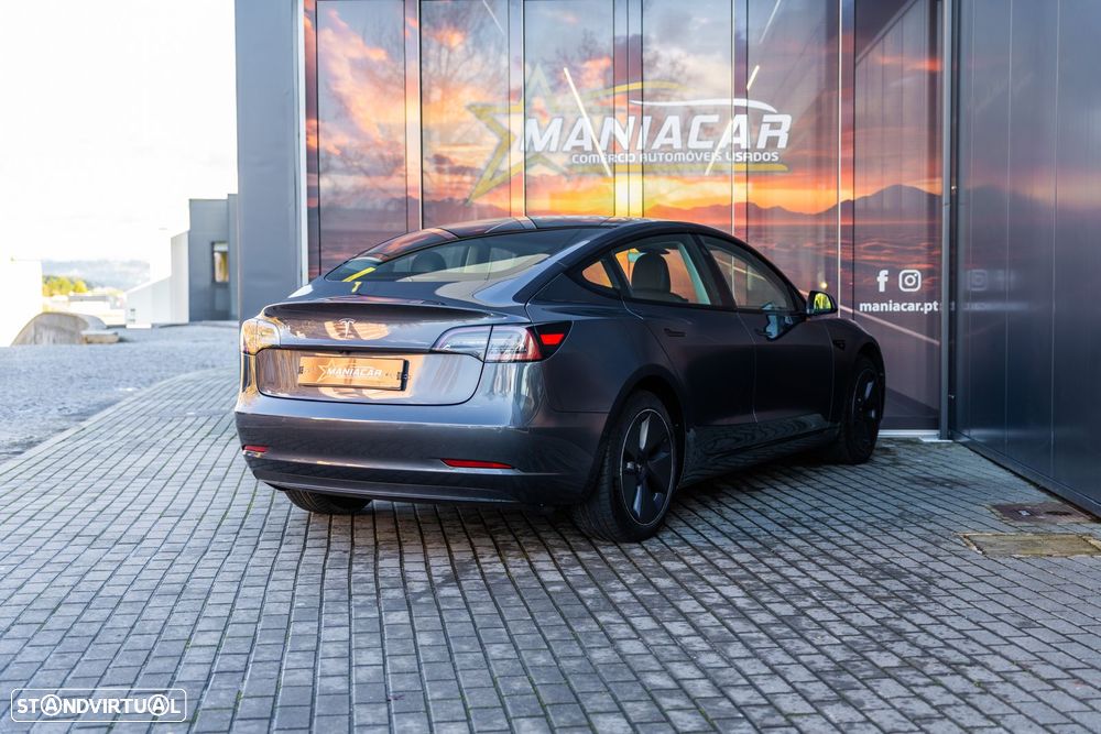 Tesla Model 3 Standard Range Plus RWD - 4