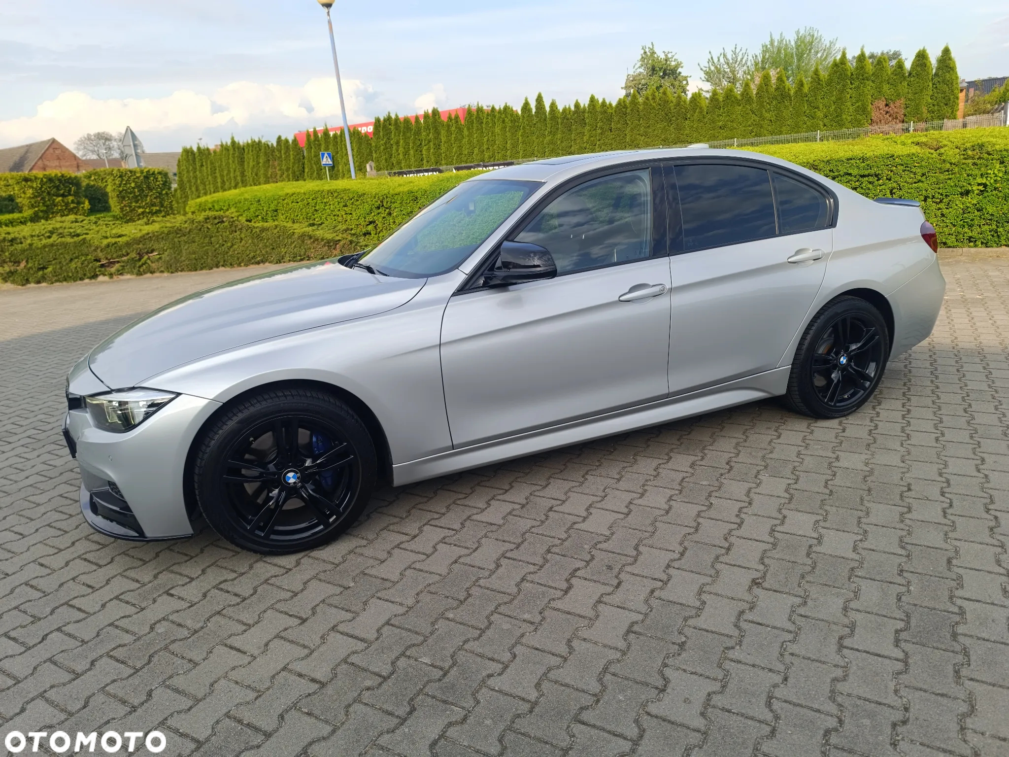 BMW Seria 3 330i xDrive M Sport - 12