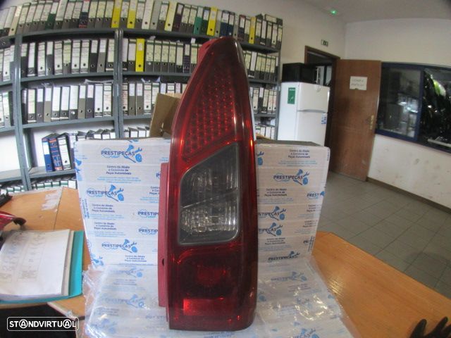 Farol Tras Stop3021 PEUGEOT PARTNER 2 TEPEE B9 FASE 1 2010 1.6HDI 110CV 4P BRANCA DRT AL - 1