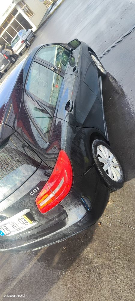 Mercedes-Benz B 180 CDI BlueEFFICIENCY - 4