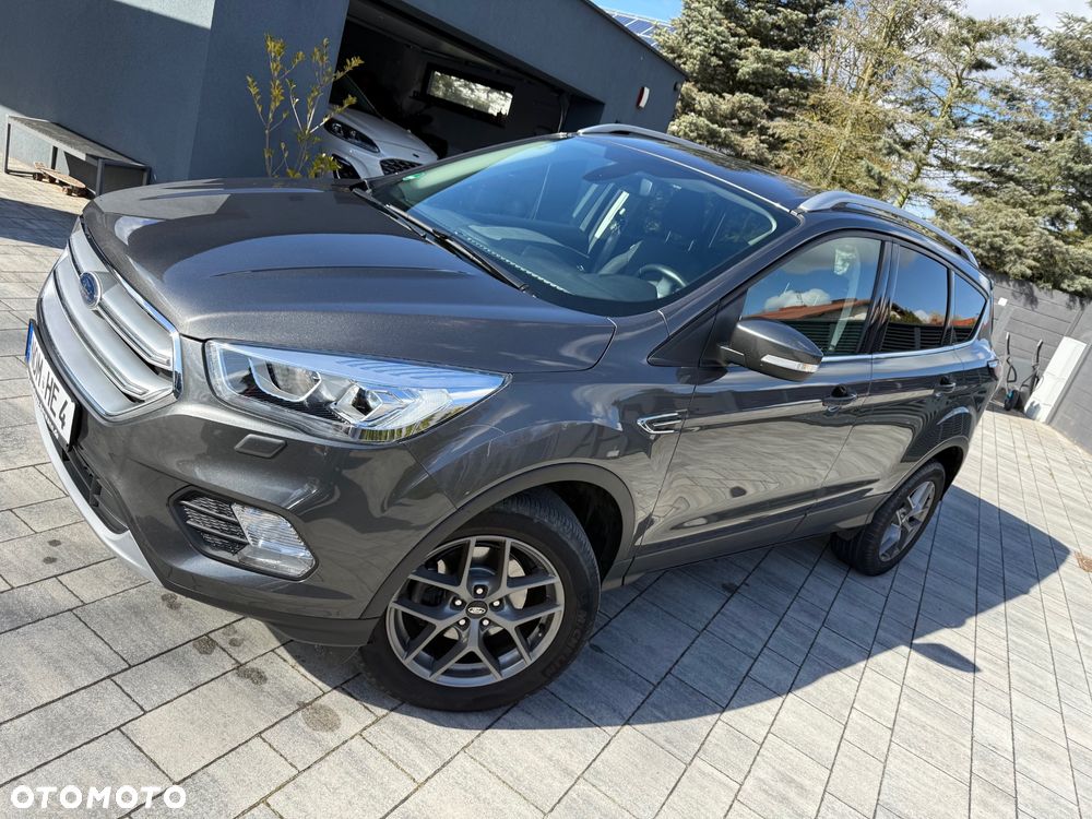 Ford Kuga 1.5 EcoBoost 2x4 Titanium - 24