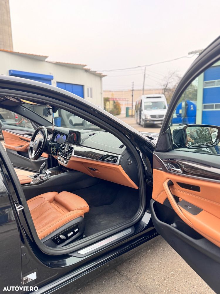 BMW Seria 5 530d xDrive AT - 8