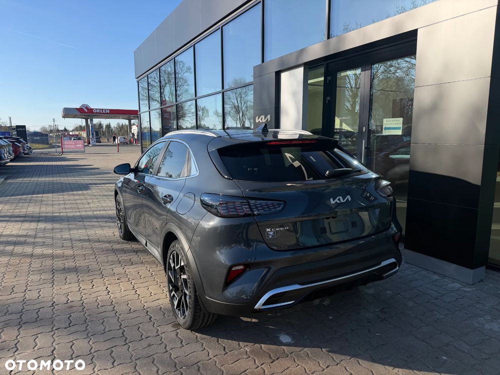 Kia XCeed 1.6 T-GDI Tribute DCT - 3