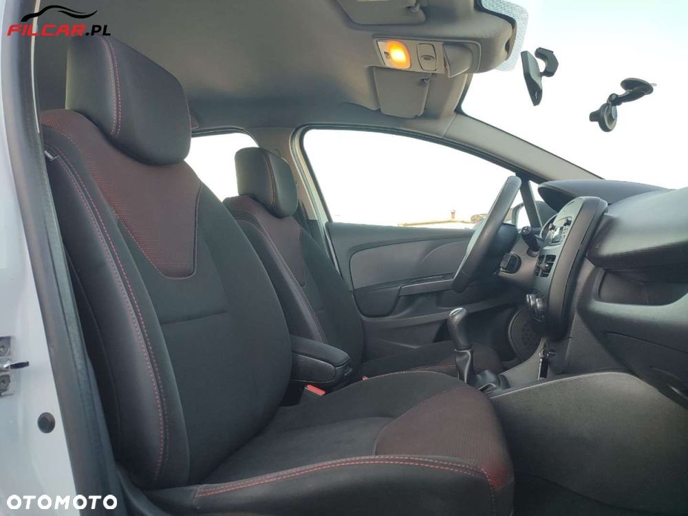 Renault Clio - 12
