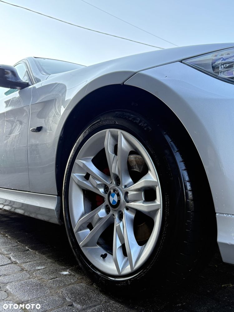 BMW Seria 3 320d - 3