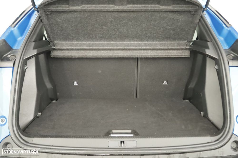 Peugeot 2008 1.2 PureTech Allure - 22