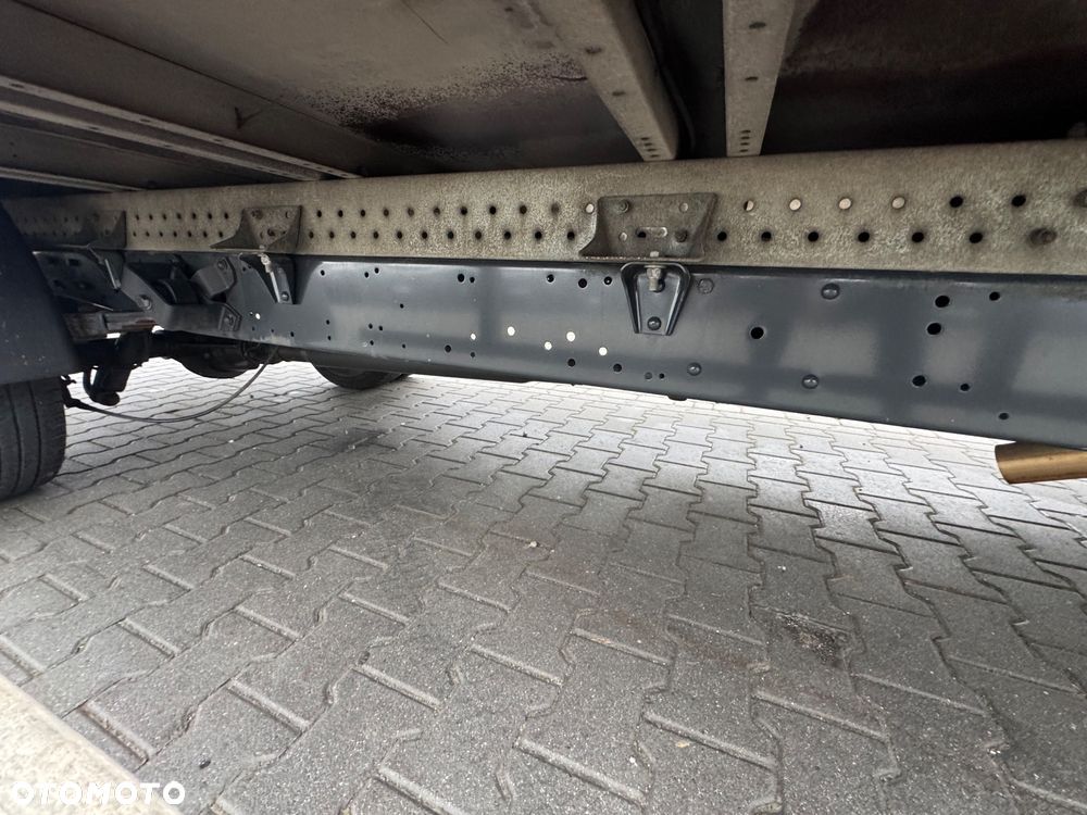 Iveco 35C14,,35C17,,35C18,,50C15,,50C17,,50C18 - 9