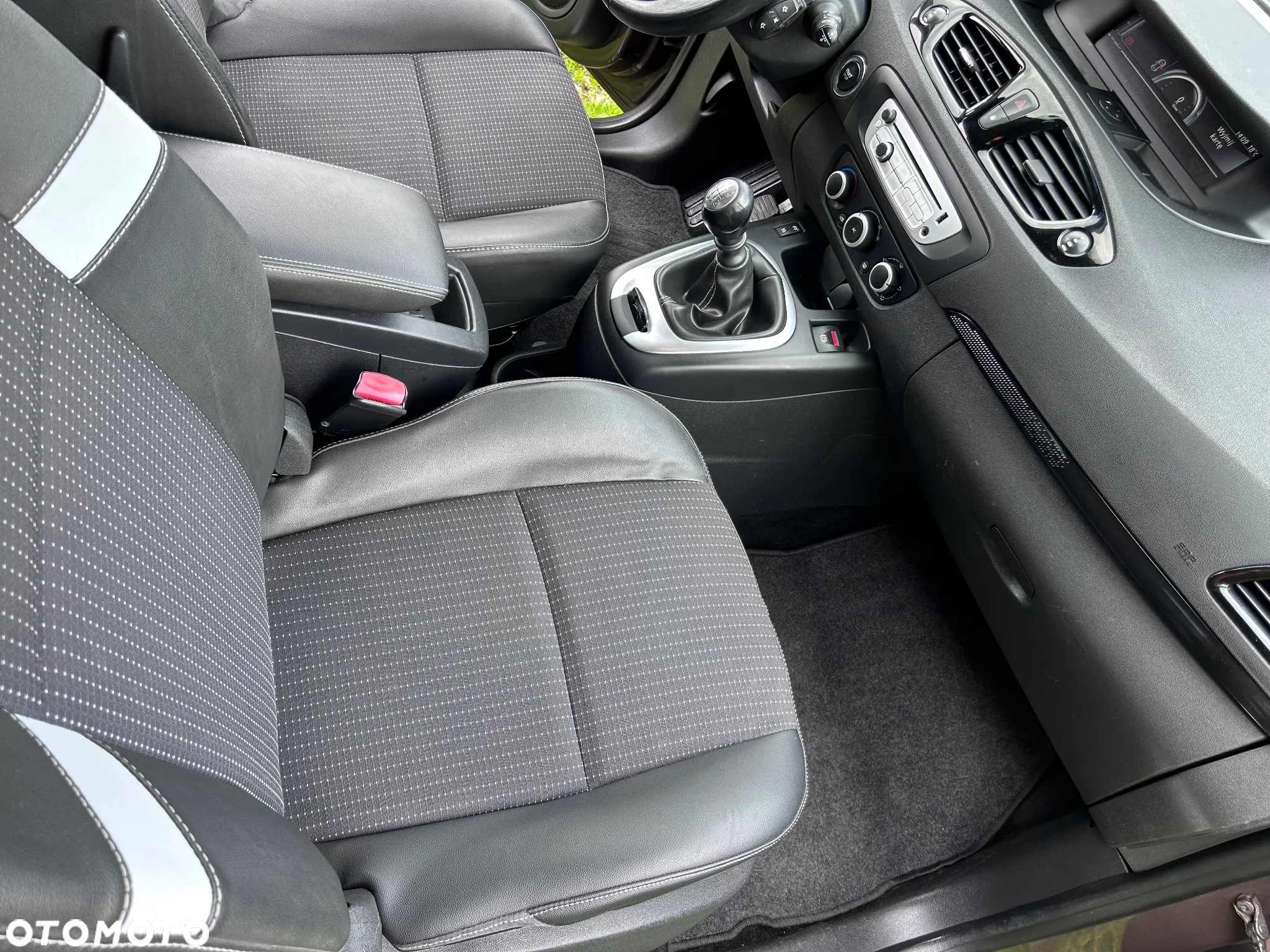 Renault Grand Scenic Gr 1.2 TCe Energy Expression - 19