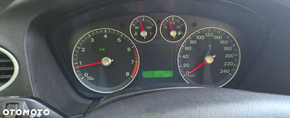 Ford Focus 1.6 16V Titanium - 13