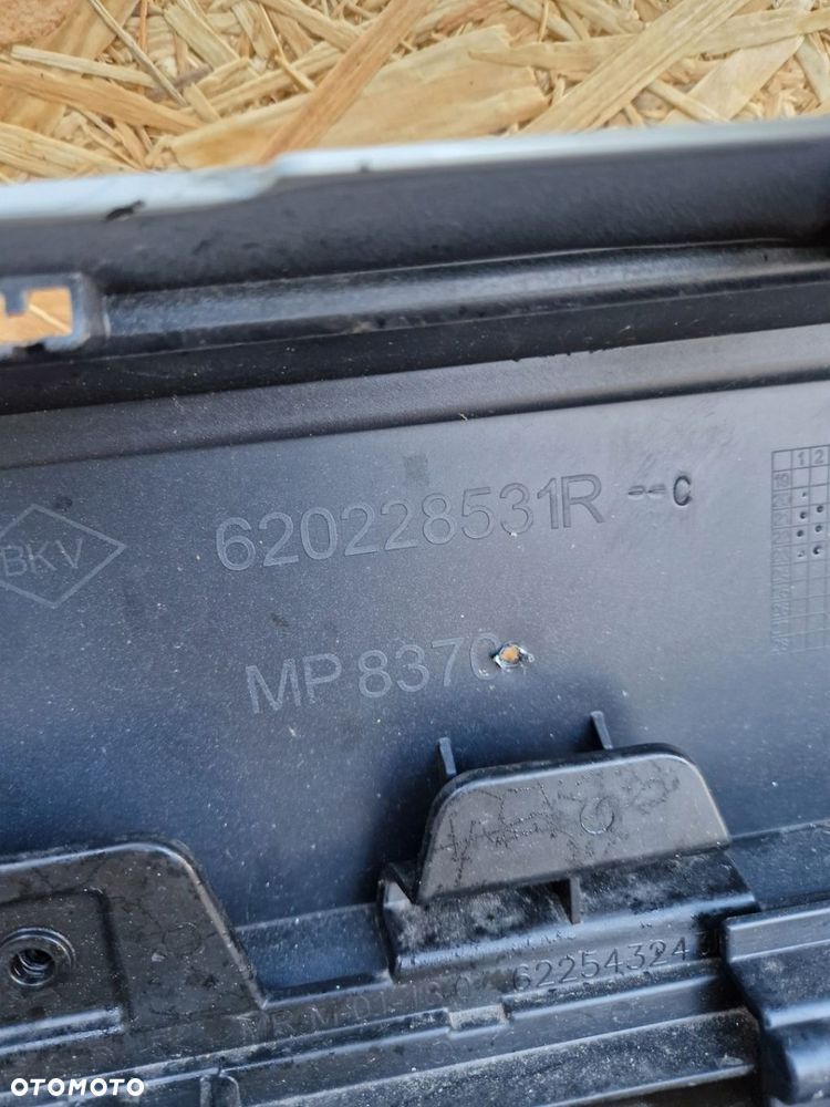 ZDERZAK PRZÓD DACIA SANDERO III  PŁYTA - 9