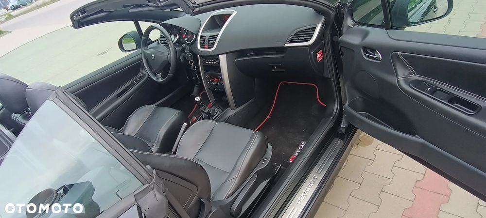 Peugeot 207 CC - 13