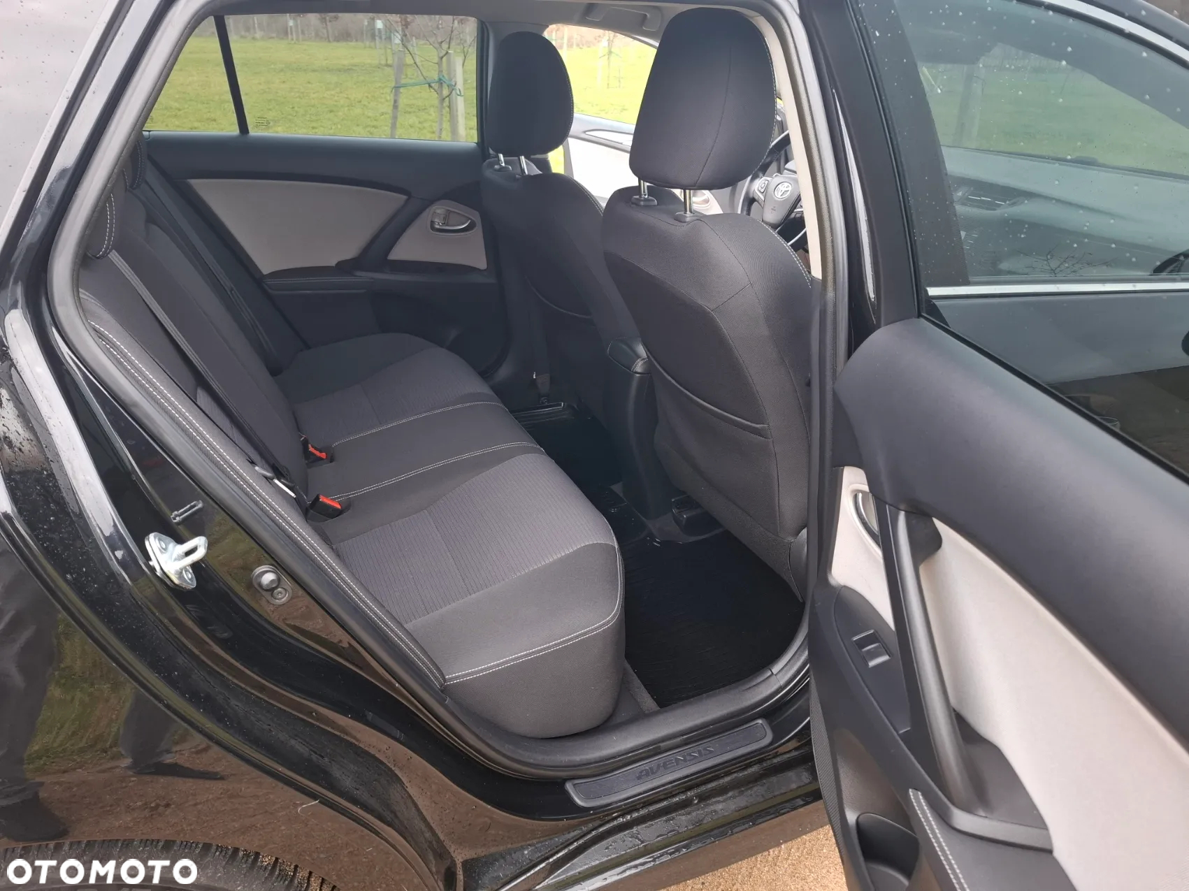 Toyota Avensis 2.0 D-4D Prestige - 13