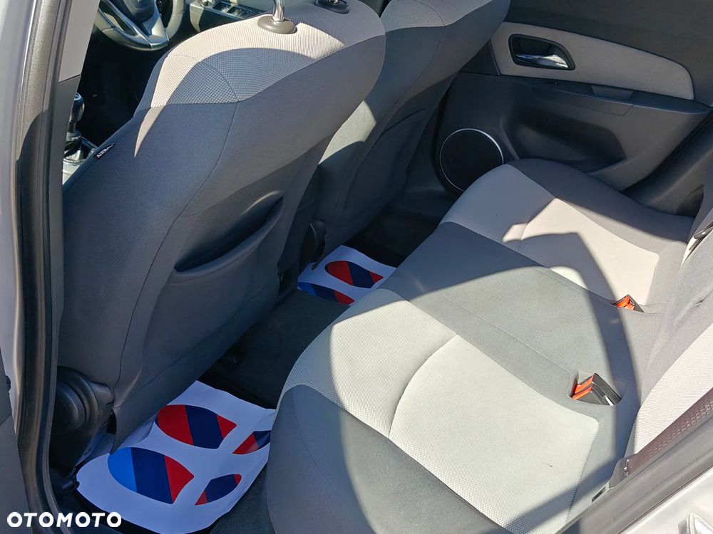 Chevrolet Cruze 2.0 LT - 8