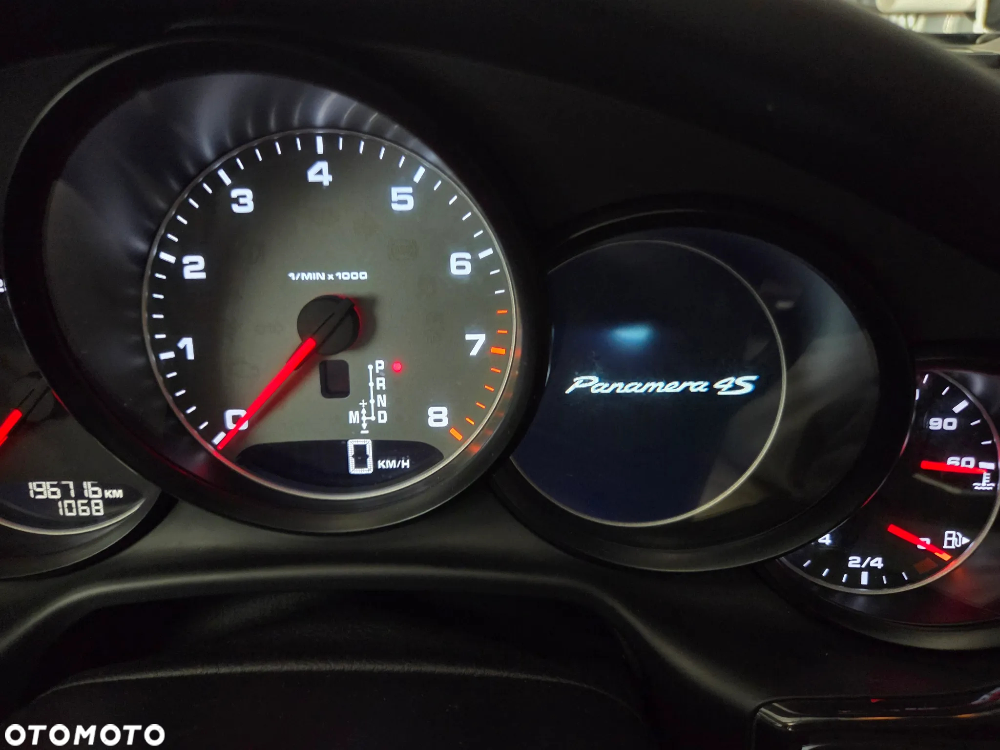 Porsche Panamera 4S Executive - 15